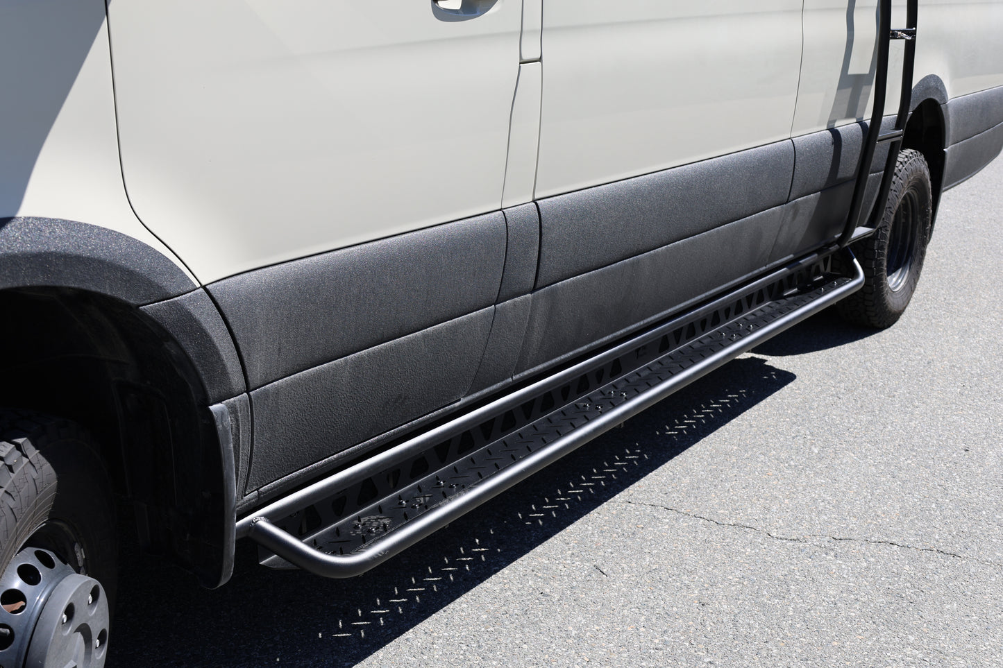 Sprinter Aluminum Running Boards With Drop-Down