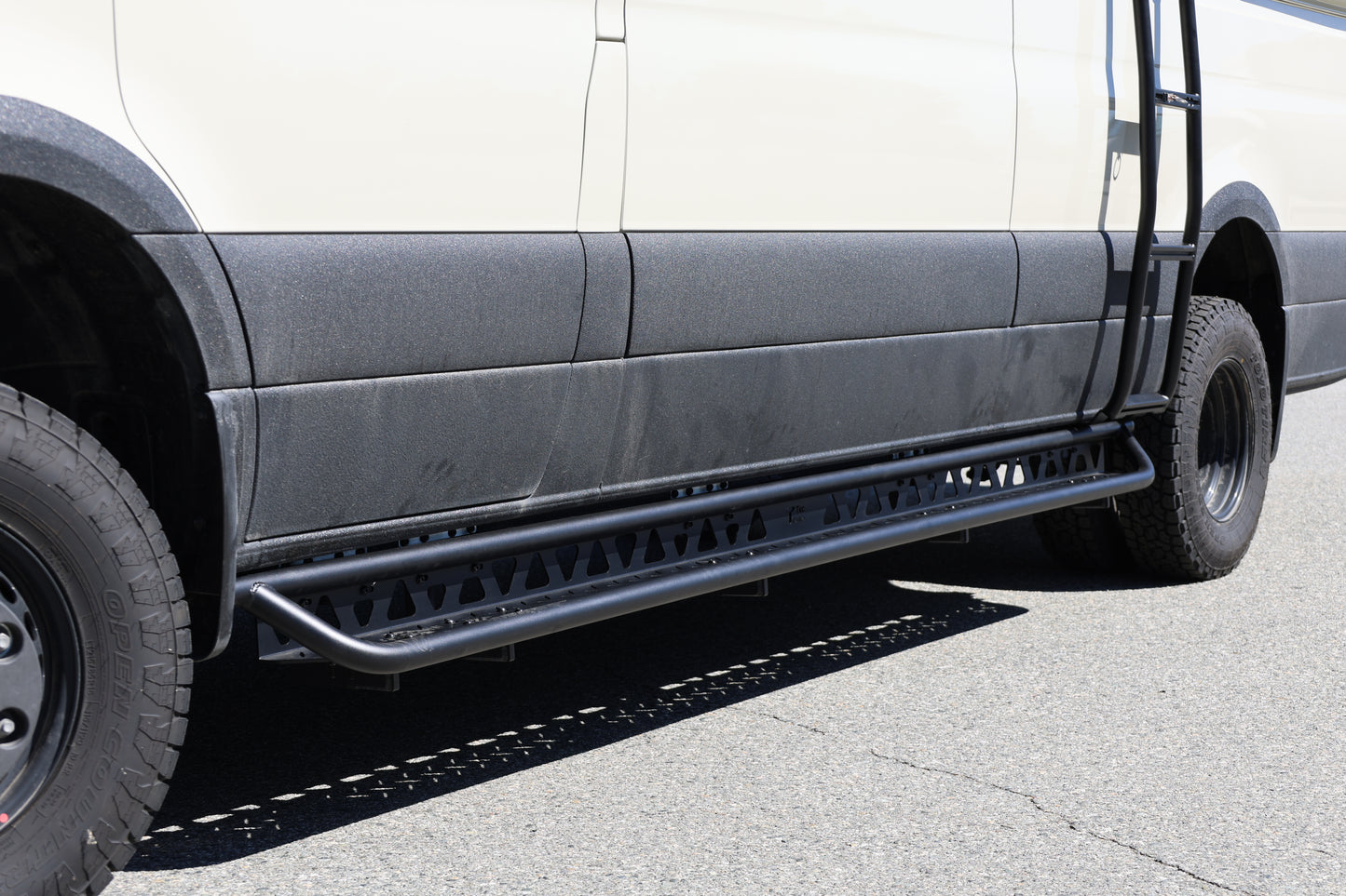 Sprinter Aluminum Running Boards With Drop-Down