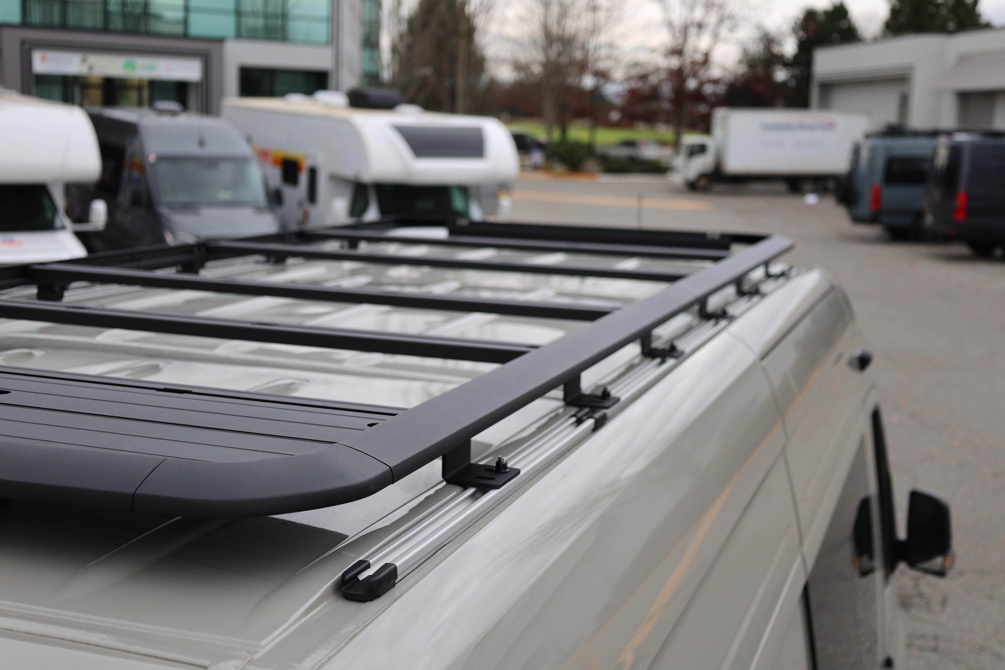 Roamlabx EDGE Roof Rack – Sprinter Low Profile Rack