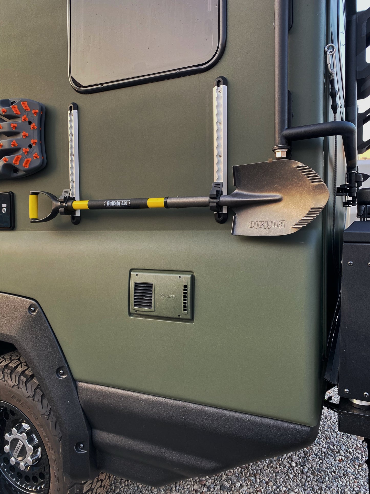 RoamLabX Carbon Fiber Truck Camper