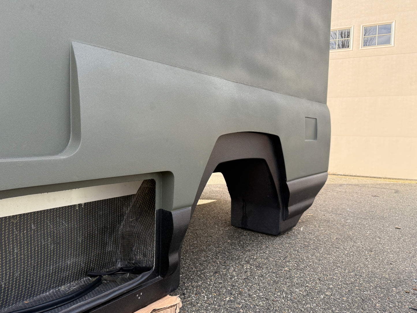 RoamLabX Carbon Fiber Truck Camper