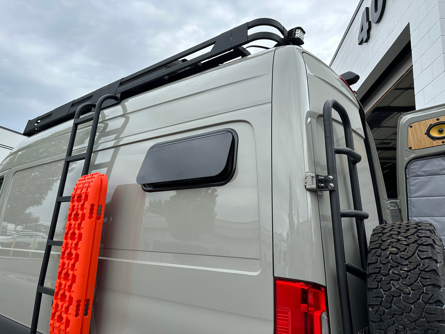 RSC Camper Windows 700mmx300mm/27.56"x11.81"