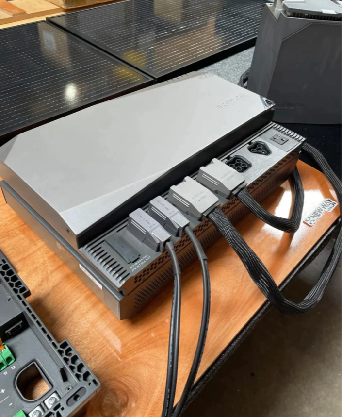 Câble d'alimentation pour batterie EcoFlow LFP (1,5 m) (Standard)