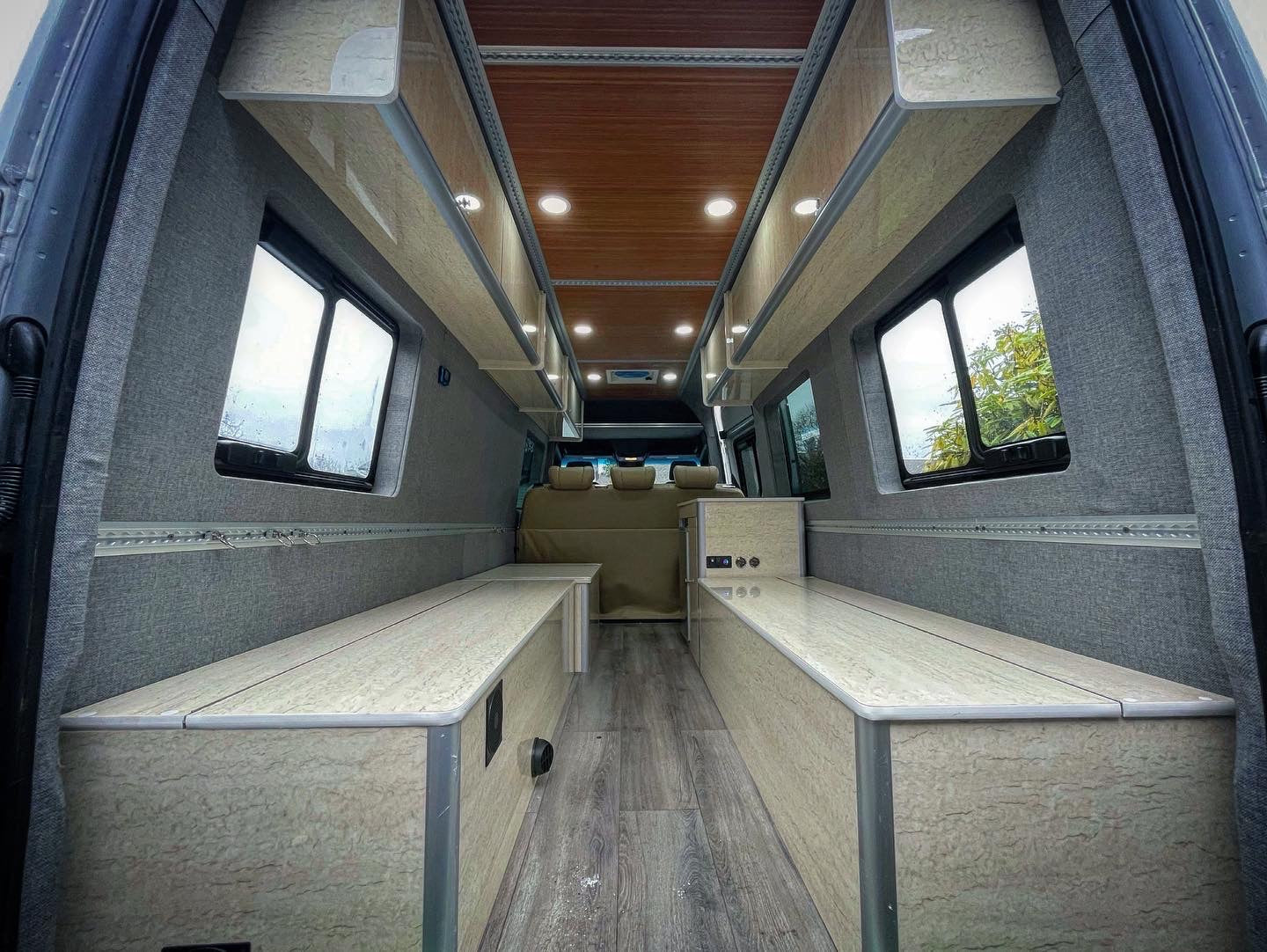Aluminum Corner Extrusions For Camper Van Cabinets