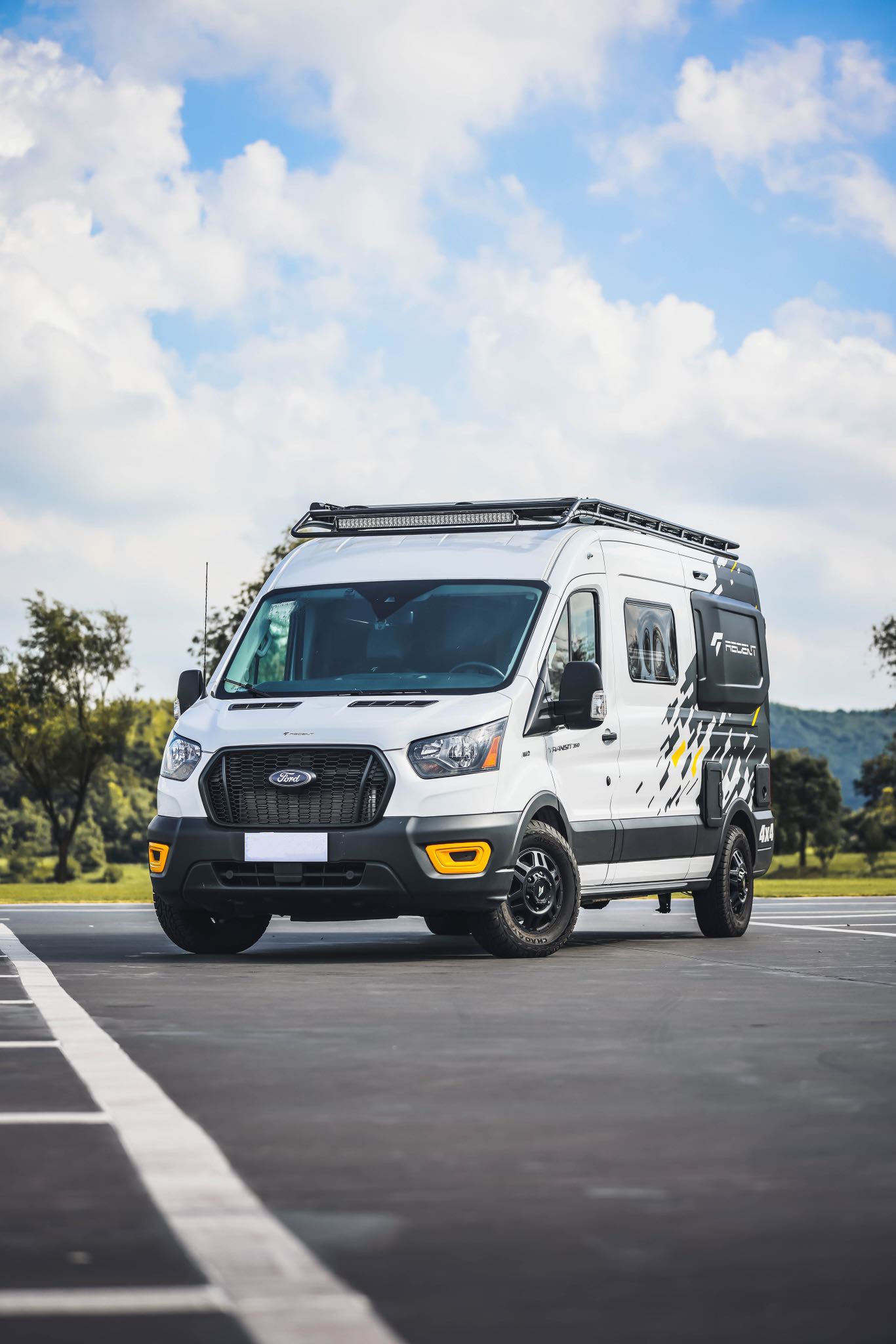 Ford Transit Camper Van Full Conversion Package REGENT – Tec Vanlife